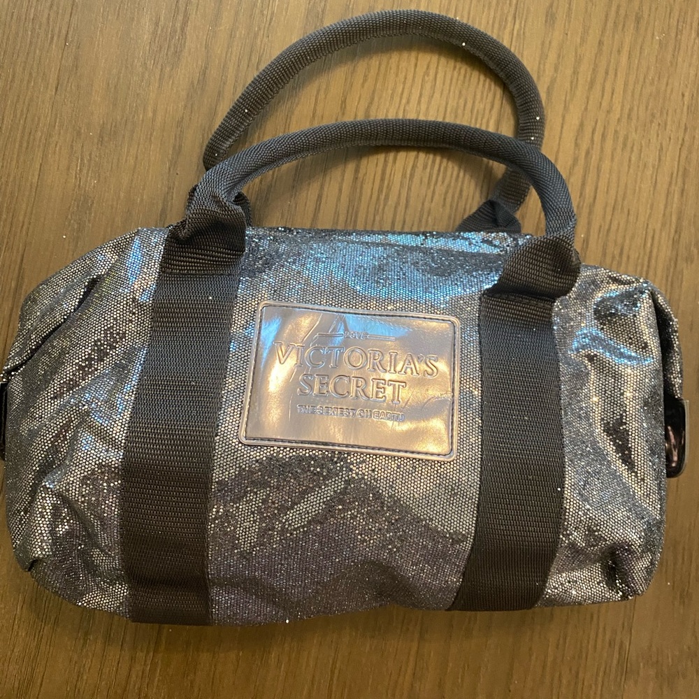 Vintage Victoria’s Secret shimmer bag - Picture 5 of 6
